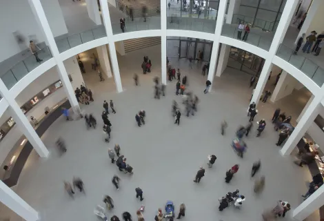 Photo of the Rotunda at the Pinakothek der Moderne in Munich. / Fotografie der Rotunde in der Pinakothek der Moderne in München. © Bayerische Staatsgemäldesammlungen, München/Photo: Sibylle Forster